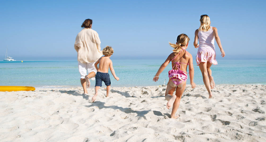 Enjoy Your Summer With OutSunny Patio Funiture