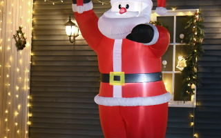 How to Put a Christmas Inflatable on the Roof Safely